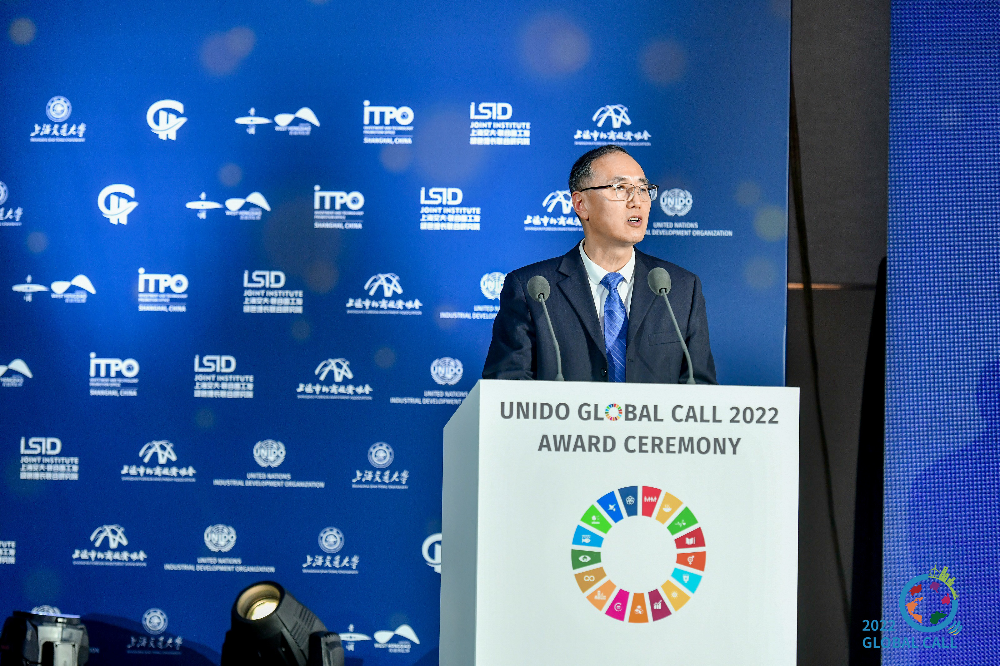 ��һ�˶���(B-Sports)�ٷ���վ-B����